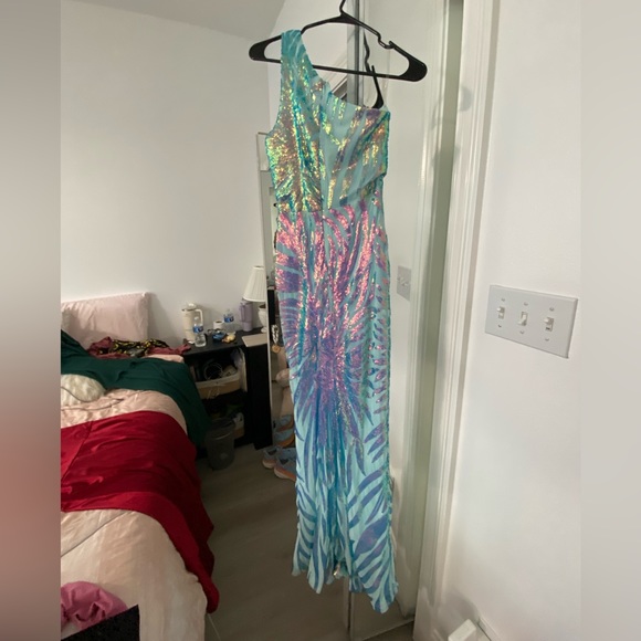 WORN ONCE! Iridescent Prom dress - Picture 3 of 5